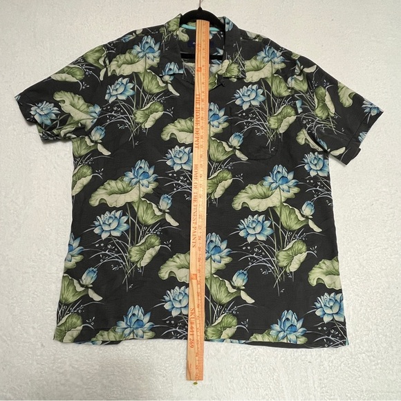 Tommy Bahama Mens Short Sleeve Button Down Island Zone Silk Blend Mult-color XXL - Picture 10 of 10